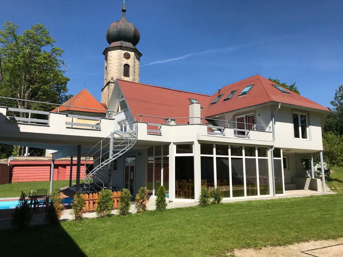 Beach Pension Хеб Екстер'єр фото