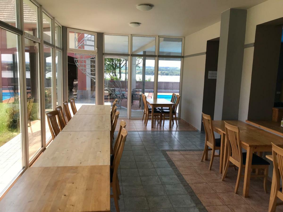 Beach Pension Хеб Екстер'єр фото